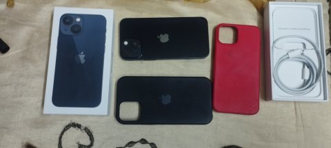 iphone 13 mini 128G حالة جيدة بالكرتونة 2