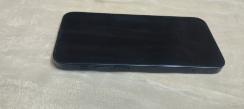 iphone 13 mini 128G حالة جيدة بالكرتونة 3