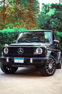 إيجار ليموزين مرسيدس G-Class فيه رسوم إضافية على المشاوير الطويلة؟