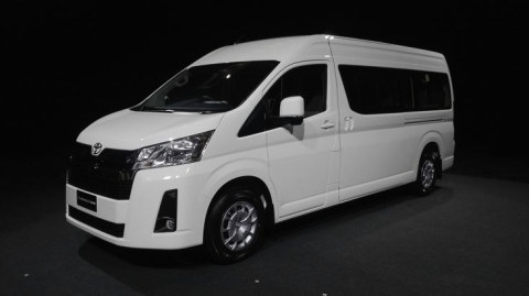 , Toyota Hiace microbus rental for group