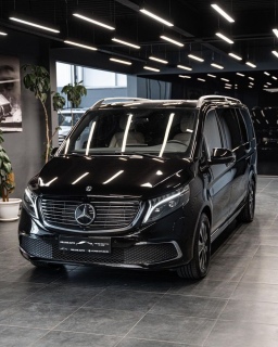 ايجار مرسيدس V-Class فان 7راكب للمؤتمرات 